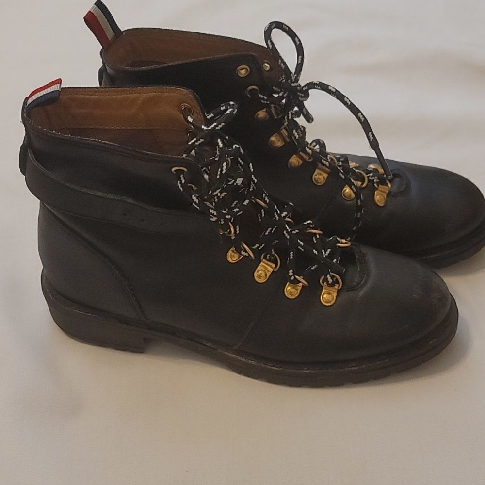 Urban outfitters combat boots size 9